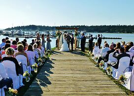 Lopez Islander Resort