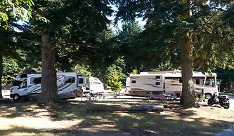 Lopez Islander Resort