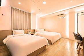 H Avenue Chuncheon