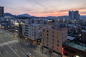 H Avenue Chuncheon