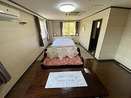 Lake&Forest Flower Villa Hotel