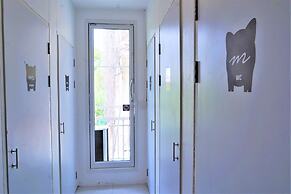 Two Gals And The Pig - Hostel