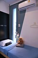 Two Gals And The Pig - Hostel