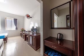 Phong Lan 2 Hotel