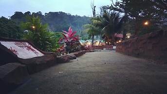 Alang Kenari Resort