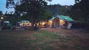 Alang Kenari Resort