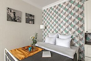 St.Pete Aparts Silver