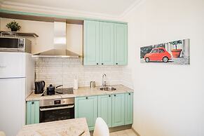 St.Pete Aparts Silver