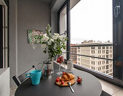 St.Pete Aparts Silver