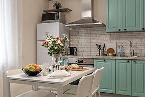 St.Pete Aparts Silver