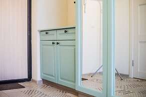 St.Pete Aparts Silver