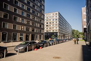 St.Pete Aparts Silver