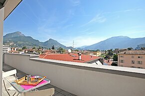 Breath of Lake Garda Apartment