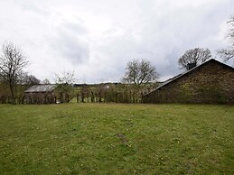 Peaceful Holiday Home in Houffalize With Fireplace