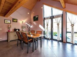 Holiday Home in La Roche-en-ardenne With Garden
