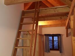 Spacious Cottage With 5 Bedrooms, Woodburning Stove, Sauna, Near Ski L