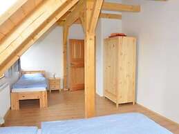 Spacious Cottage With 5 Bedrooms, Woodburning Stove, Sauna, Near Ski L