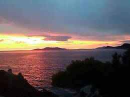 Apartment in Dubrovni With Garden