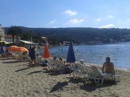 Apartment in Dubrovni With Garden