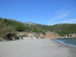 Apartment in Dubrovni With Garden