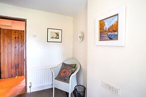 Vintage Holiday Home in Welshpool With Garden