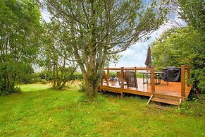 Vintage Holiday Home in Welshpool With Garden