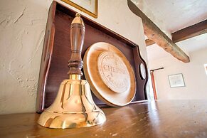 Vintage Holiday Home in Welshpool With Garden