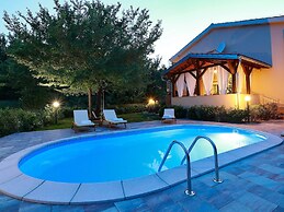 Apartment in ilo With Private Pool