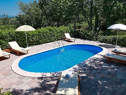 Apartment in ilo With Private Pool