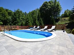 Tranquil Holiday Home in Kvarner with Hot Tub