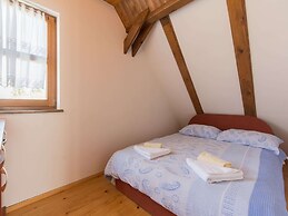 Tranquil Holiday Home in Kvarner with Hot Tub