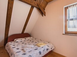 Tranquil Holiday Home in Kvarner with Hot Tub