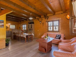 Tranquil Holiday Home in Kvarner with Hot Tub