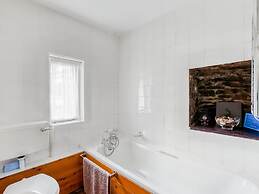 Holiday Home in Ceredigion With Garden