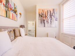 Lovely Apartment Near Town Center