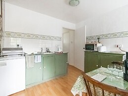 Deluxe Holiday Home in Ceredigion With Garden