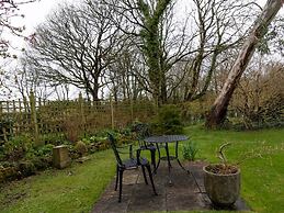 Deluxe Holiday Home in Ceredigion With Garden