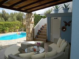 Enticing Villa in Loutra with Private Pool & Garden near Beach