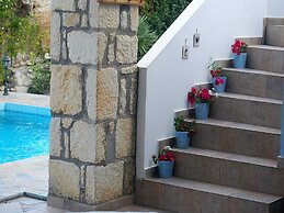 Enticing Villa in Loutra with Private Pool & Garden near Beach