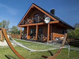 Lovely House Overlooking the Lake, Near the Sea, Ideal for 9 People