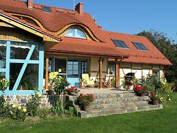 Tasteful Villa on the Polish Coast in Beautiful Nature, Lovely Garden,