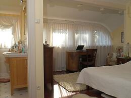 Tasteful Villa on the Polish Coast in Beautiful Nature, Lovely Garden,