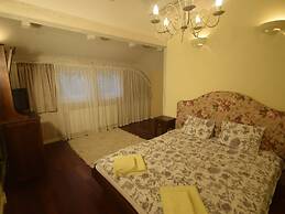 Tasteful Villa on the Polish Coast in Beautiful Nature, Lovely Garden,