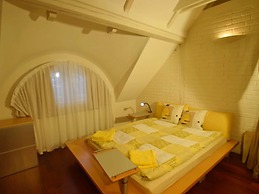 Tasteful Villa on the Polish Coast in Beautiful Nature, Lovely Garden,