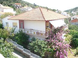 Neat Apartment in Vinisce With Magnificent sea