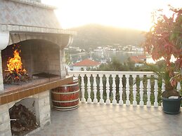 Neat Apartment in Vinisce With Magnificent sea