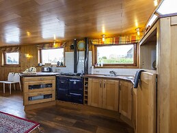 Cosy Boat in Merkem With Terrace