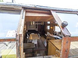 Cosy Boat in Merkem With Terrace