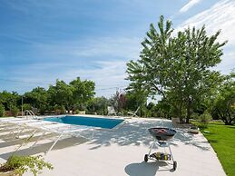 Exquisite Villa in Stanisovi With Swimming Pool