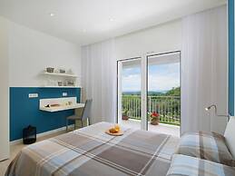 Exquisite Villa in Stanisovi With Swimming Pool